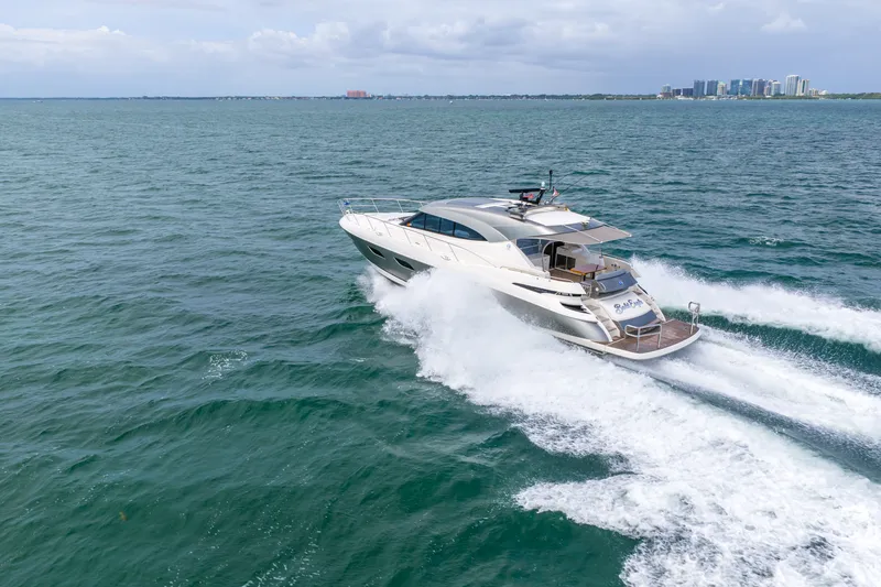 Slide: The Image of Riviera 6000 SPORT YACHT 2024 - 32