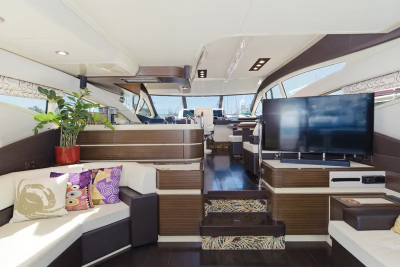 Slide: The Image of Azimut 60 FLY 2016 - 22