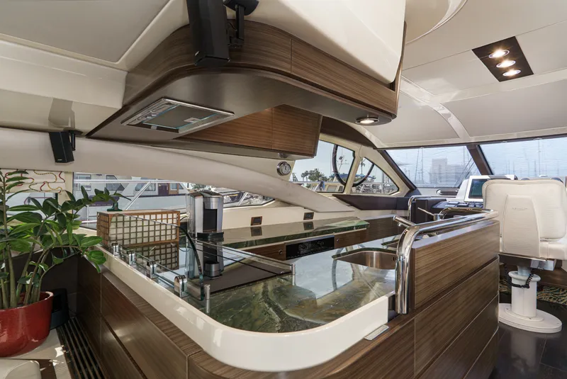 Slide: The Image of Azimut 60 FLY 2016 - 26