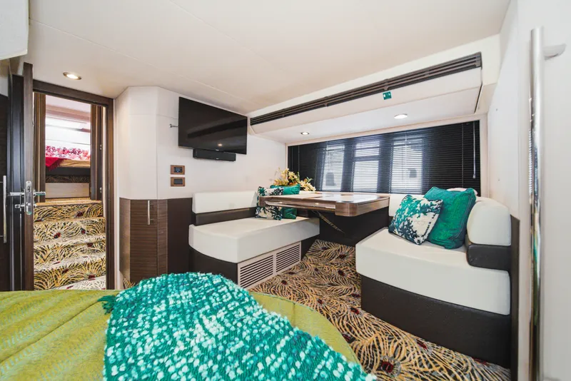 Slide: The Image of Azimut 60 FLY 2016 - 42