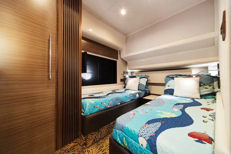 Slide: The Image of Azimut 60 FLY 2016 - 50