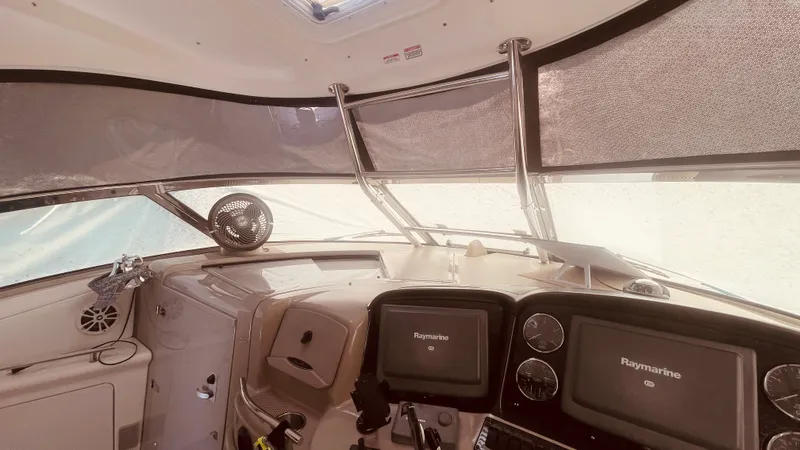 Slide: The Image of Sea Ray 40 SUNDANCER 2008 - 29