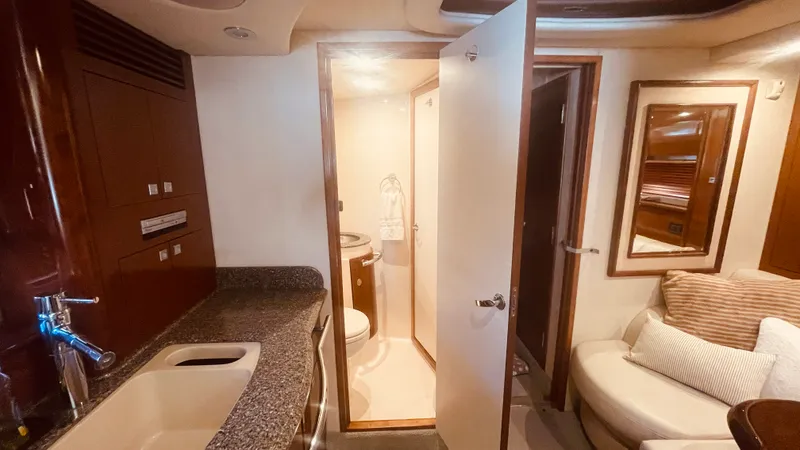 Slide: The Image of Sea Ray 40 SUNDANCER 2008 - 13