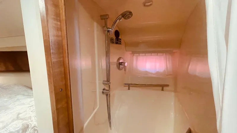 Slide: The Image of Sea Ray 40 SUNDANCER 2008 - 9