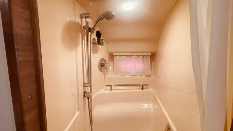 Slide: The Image of Sea Ray 40 SUNDANCER 2008 - 10