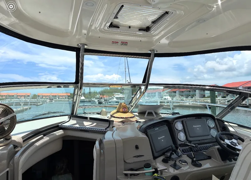Slide: The Image of Sea Ray 40 SUNDANCER 2008 - 11