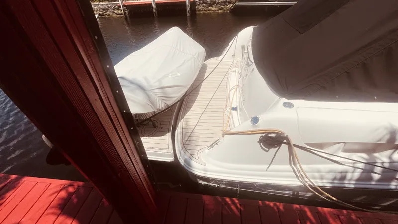 Slide: The Image of Sea Ray 40 SUNDANCER 2008 - 3