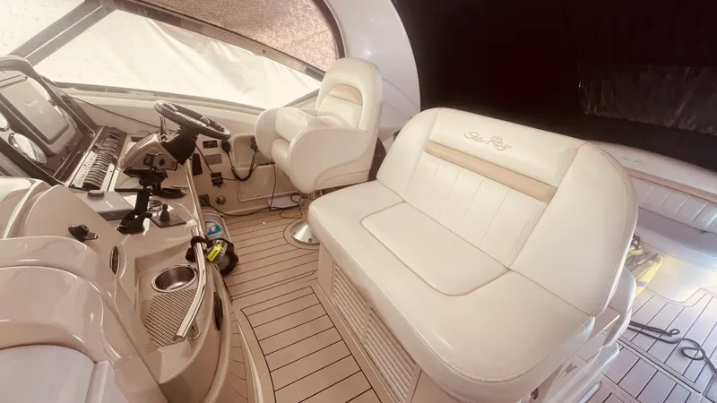 Slide: The Image of Sea Ray 40 SUNDANCER 2008 - 26