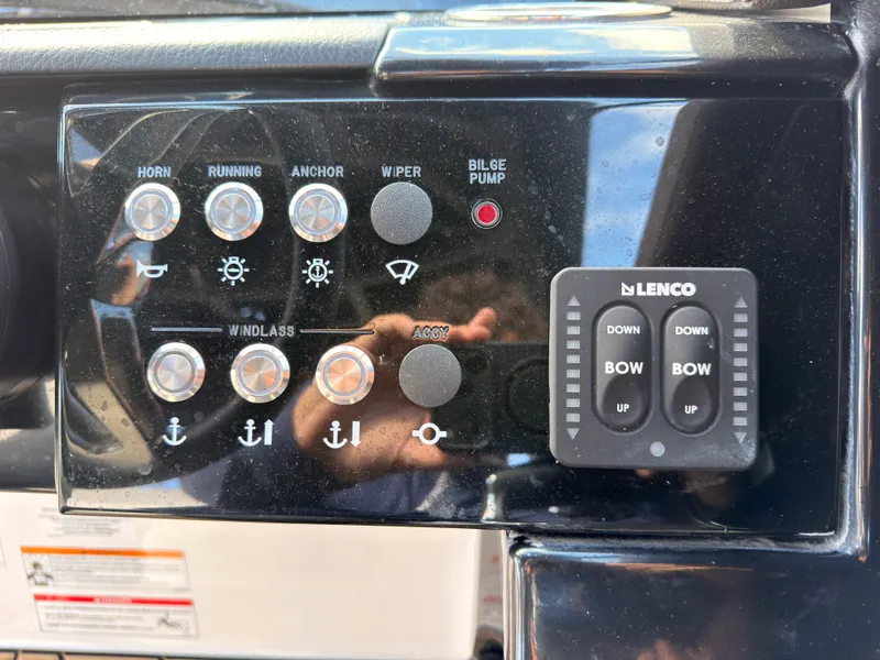 Slide: The Image of Sea Ray SLX 280 Outboard 2026 - 72