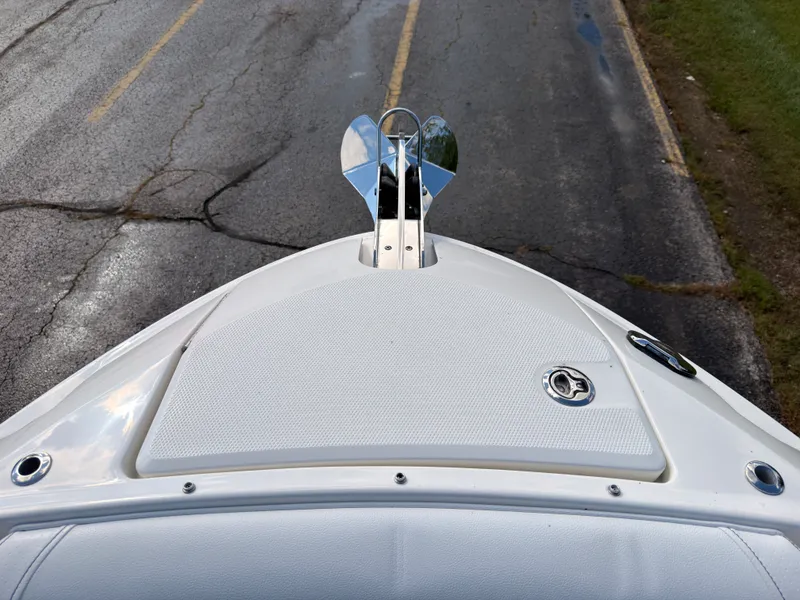 Slide: The Image of Sea Ray SLX 280 Outboard 2026 - 93