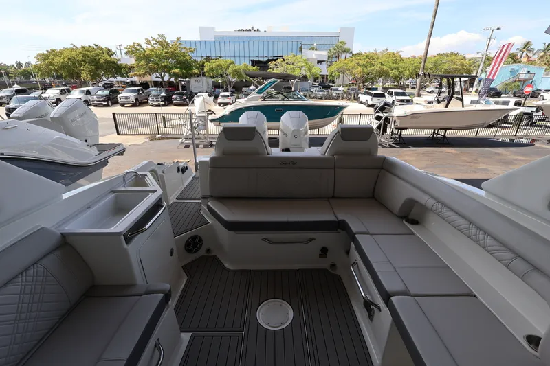 Slide: The Image of Sea Ray SDX 290 Outboard 2026 - 13