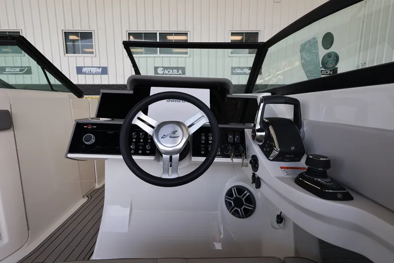 Slide: The Image of Sea Ray SDX 290 Outboard 2026 - 25