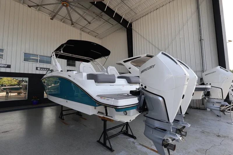 Slide: The Image of Sea Ray SDX 290 Outboard 2026 - 7