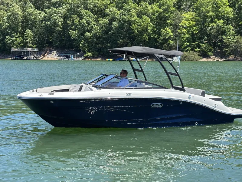 The Image of Sea Ray SPX 210 2026 - 0