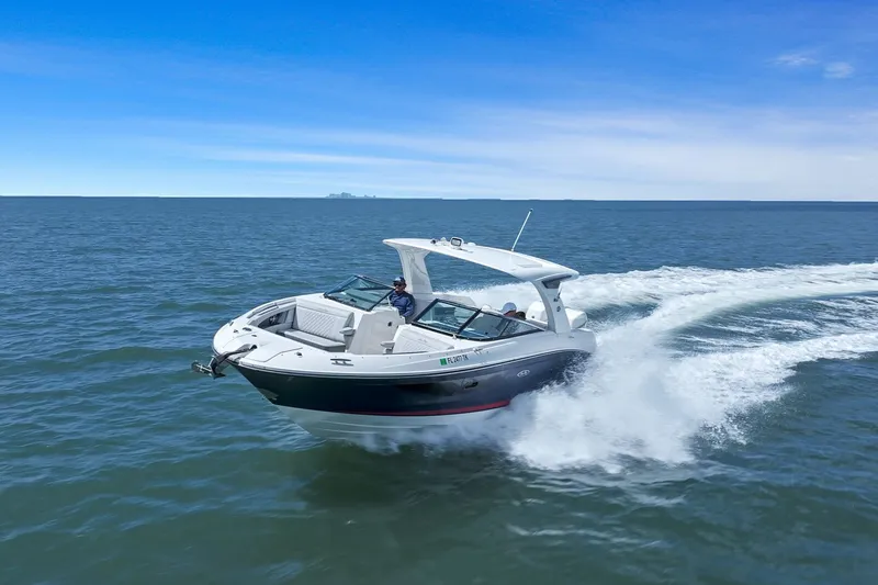 Slide: The Image of Sea Ray SLX 350 OB 2023 - 15