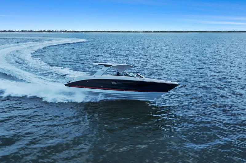 Slide: The Image of Sea Ray SLX 350 OB 2023 - 18