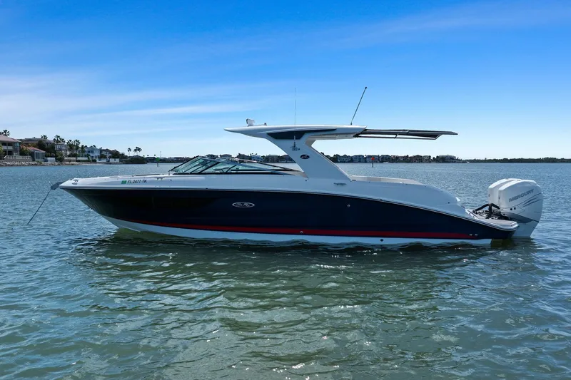 Slide: The Image of Sea Ray SLX 350 OB 2023 - 5