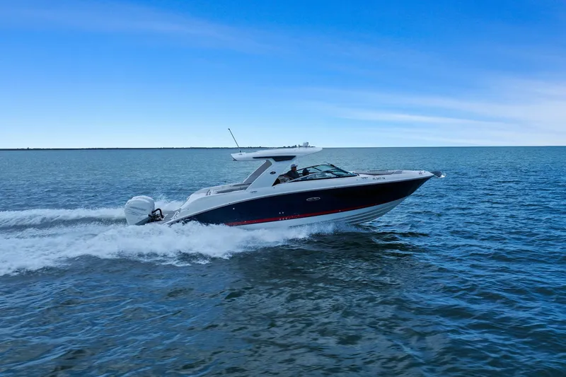 Slide: The Image of Sea Ray SLX 350 OB 2023 - 12