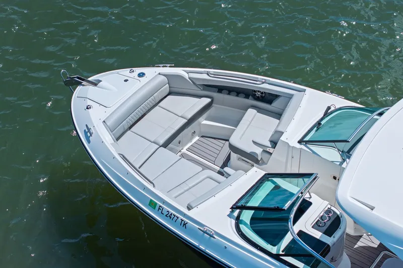 Slide: The Image of Sea Ray SLX 350 OB 2023 - 7