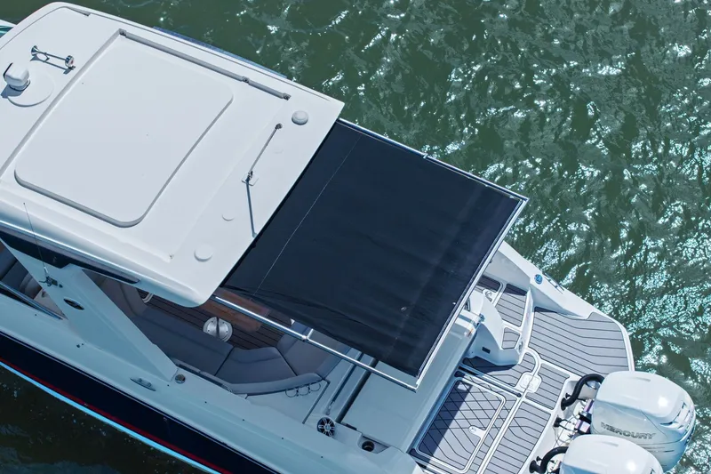 Slide: The Image of Sea Ray SLX 350 OB 2023 - 8
