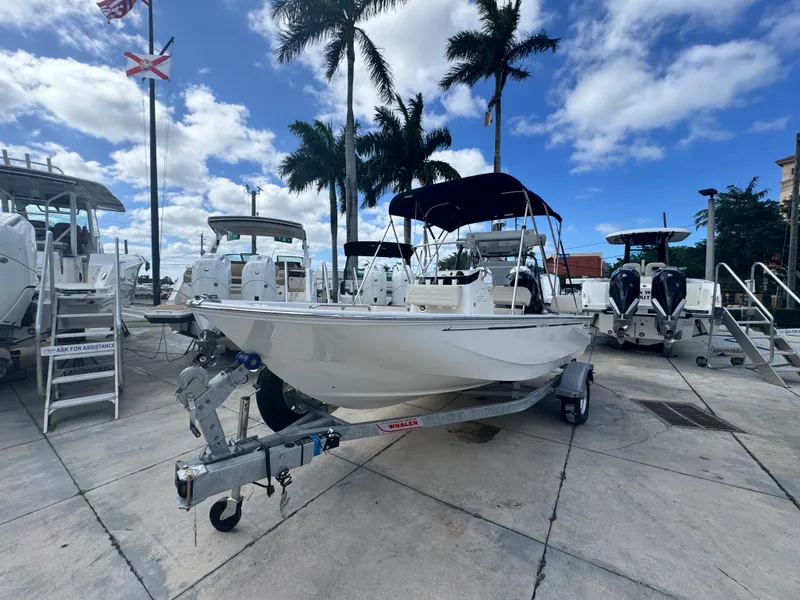 Slide: The Image of Boston Whaler 170 Montauk 2026 - 2