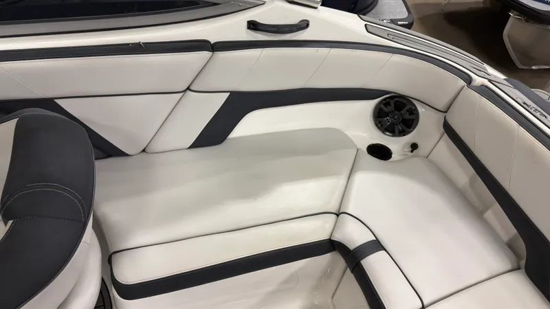 Slide: The Image of Yamaha AR210 2015 - 10