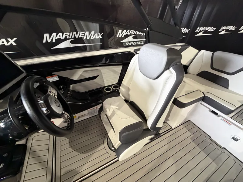 Slide: The Image of Yamaha 220 SD 2023 - 33