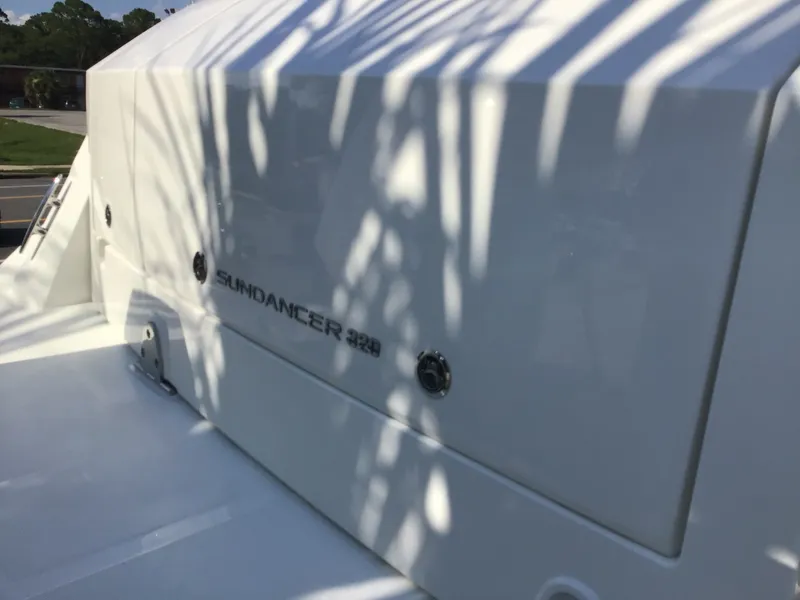 Slide: The Image of Sea Ray Sundancer 320 Outboard 2026 - 5