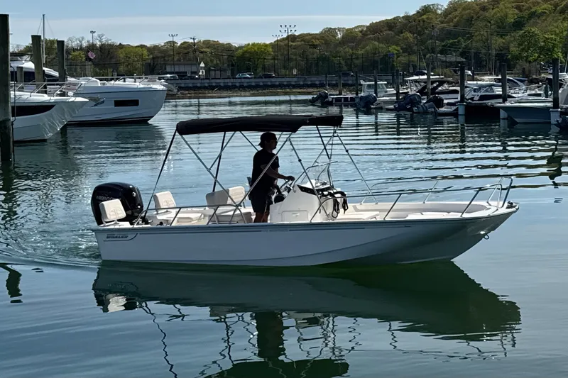 The Image of Boston Whaler 170 Montauk 2026 - undefined