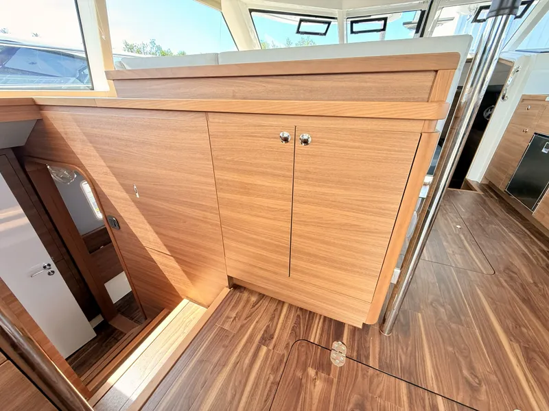 Slide: The Image of Aquila 44 Yacht 2024 - 44