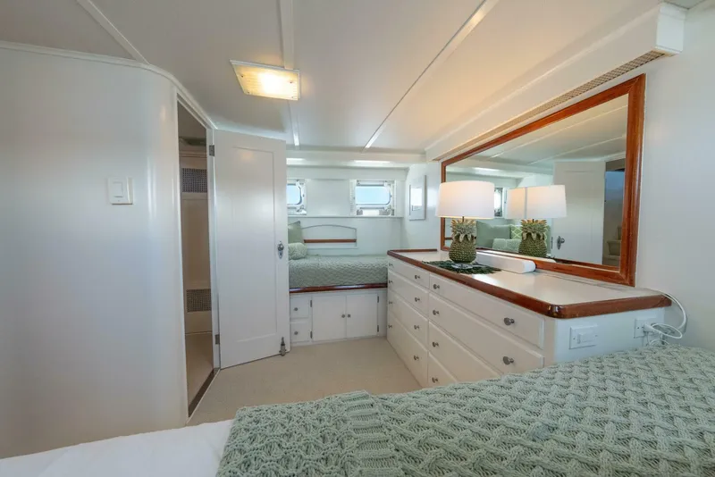 Slide: The Image of Trumpy Houseboat 1970 - 16