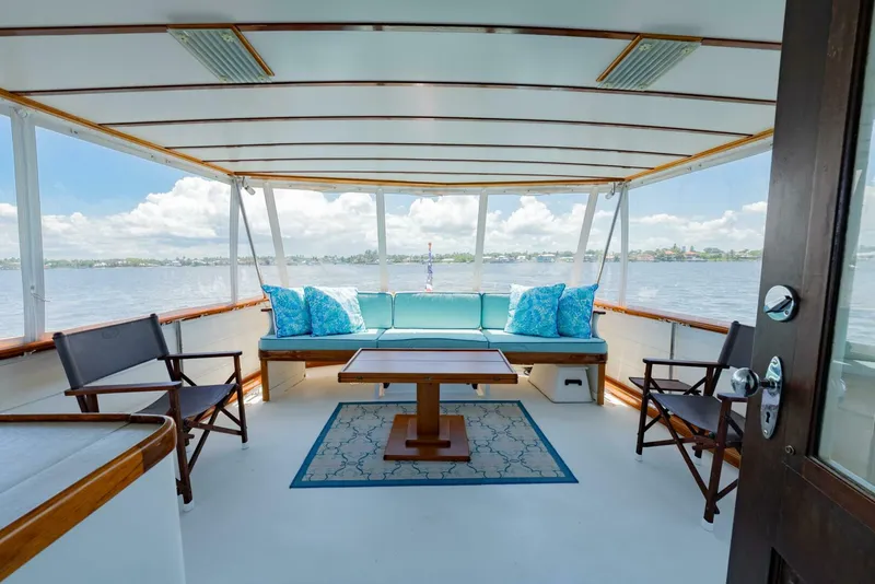 Slide: The Image of Trumpy Houseboat 1970 - 27