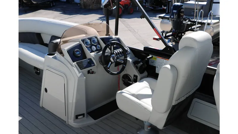 Slide: The Image of Sylvan Mirage 8522 Party Fish Tri Toon 2025 - 22