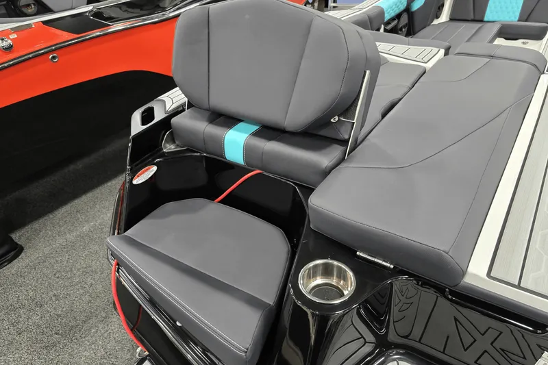 Slide: The Image of Mastercraft XT23 2025 - 17