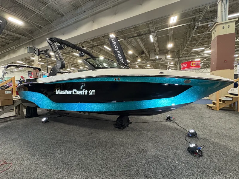 Slide: The Image of Mastercraft XT23 2025 - 22