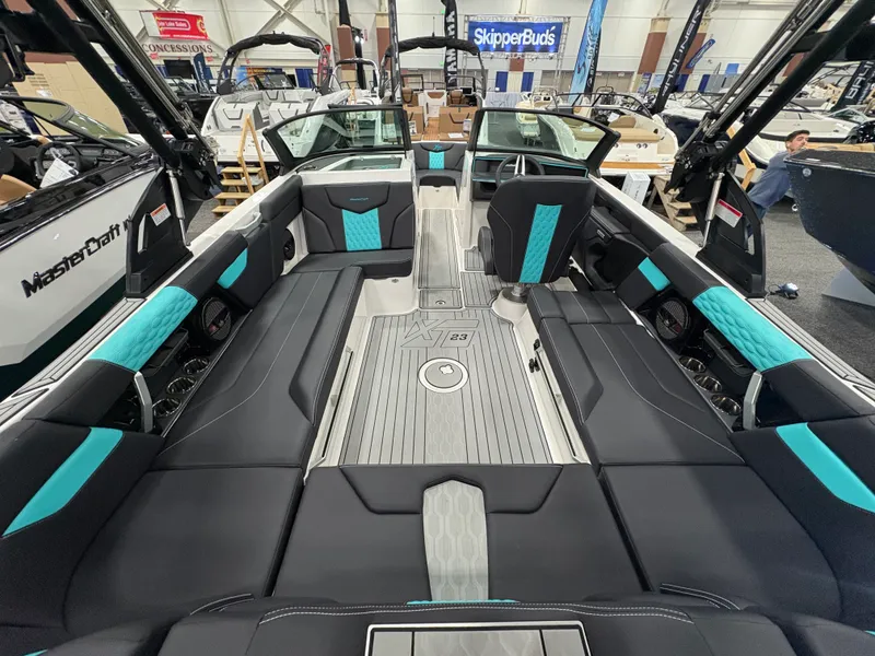 Slide: The Image of Mastercraft XT23 2025 - 24