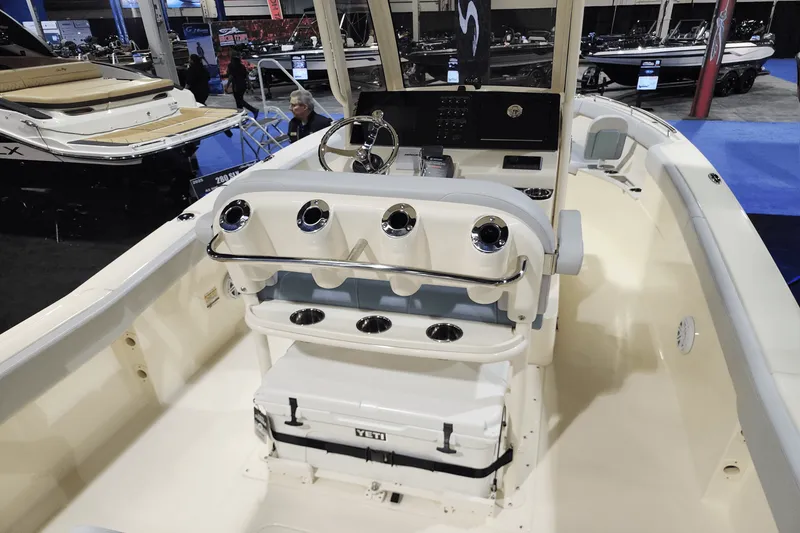 Slide: The Image of Scout 240 XSF 2025 - 13