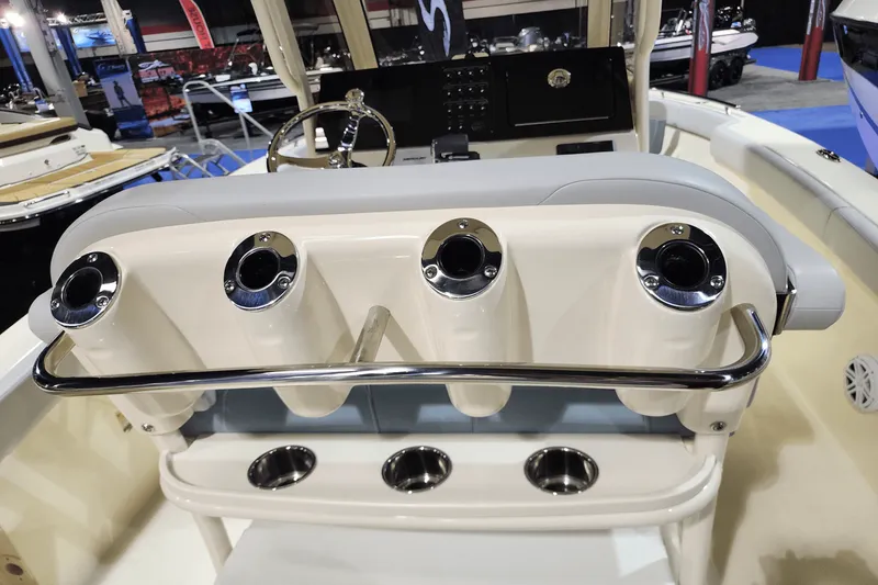 Slide: The Image of Scout 240 XSF 2025 - 14