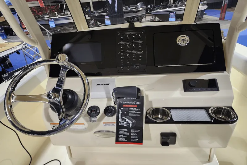 Slide: The Image of Scout 240 XSF 2025 - 8