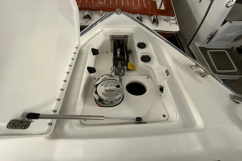 Slide: The Image of Formula 350 CBR 2018 - 11