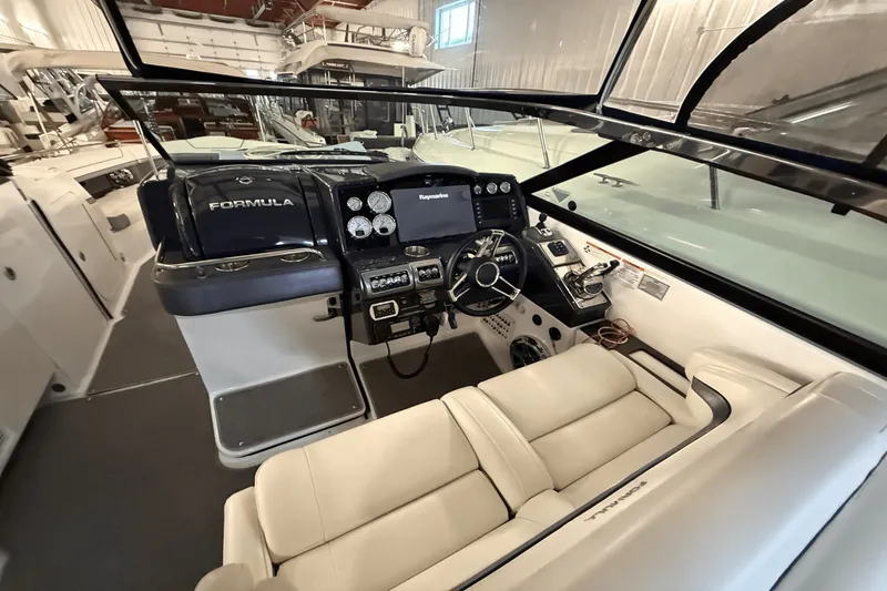 Slide: The Image of Formula 350 CBR 2018 - 15