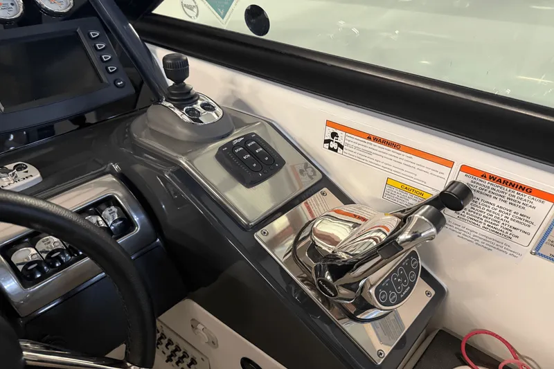 Slide: The Image of Formula 350 CBR 2018 - 17