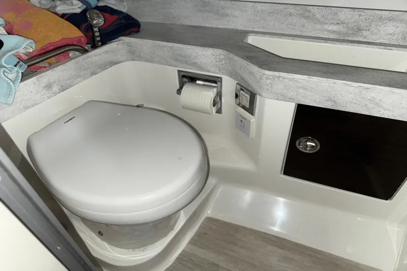 Slide: The Image of Formula 350 CBR 2018 - 28