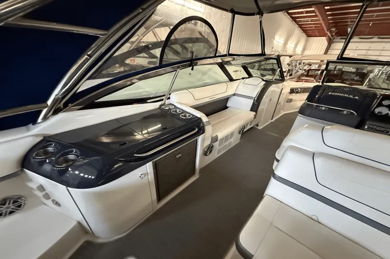 Slide: The Image of Formula 350 CBR 2018 - 9