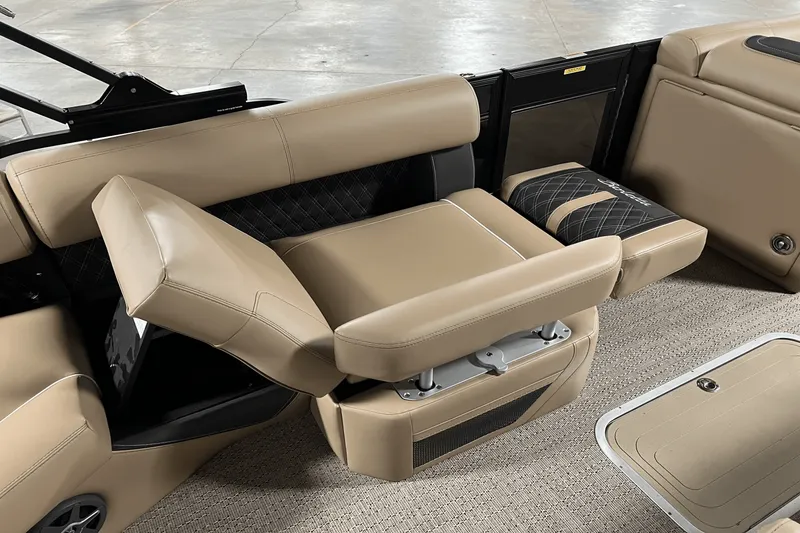 Slide: The Image of Barletta LUSSO23M 2025 - 23