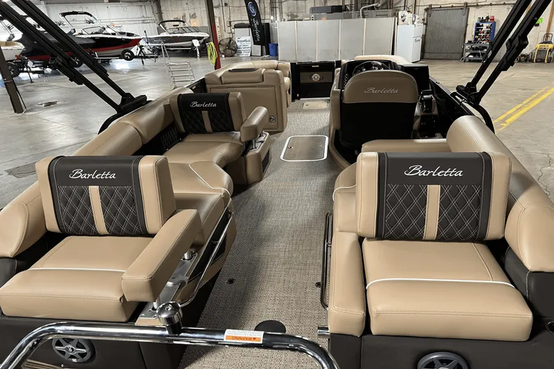 Slide: The Image of Barletta LUSSO23M 2025 - 27