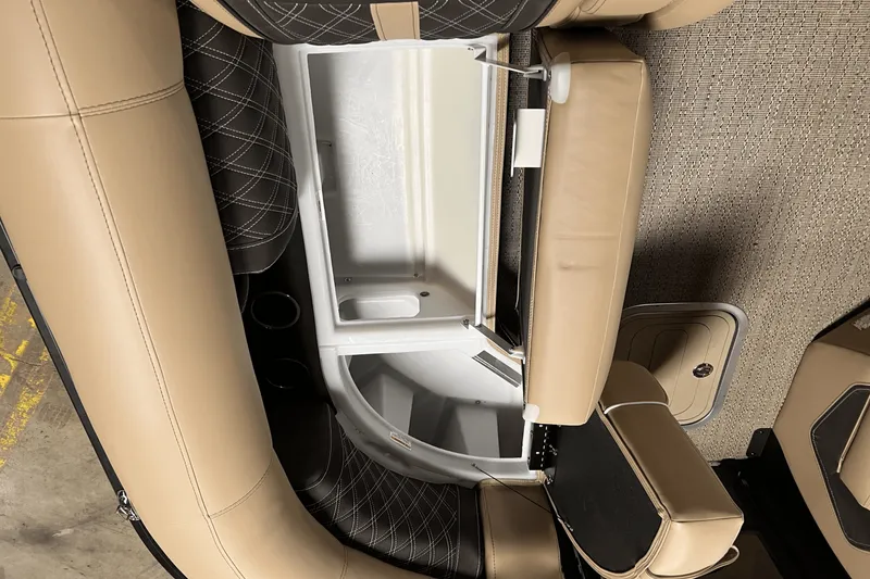 Slide: The Image of Barletta LUSSO23M 2025 - 28