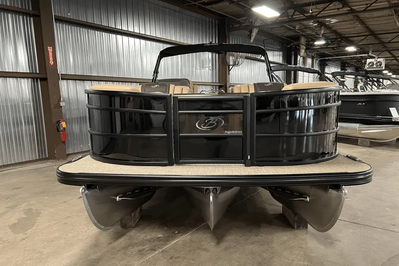 Slide: The Image of Barletta LUSSO23M 2025 - 4