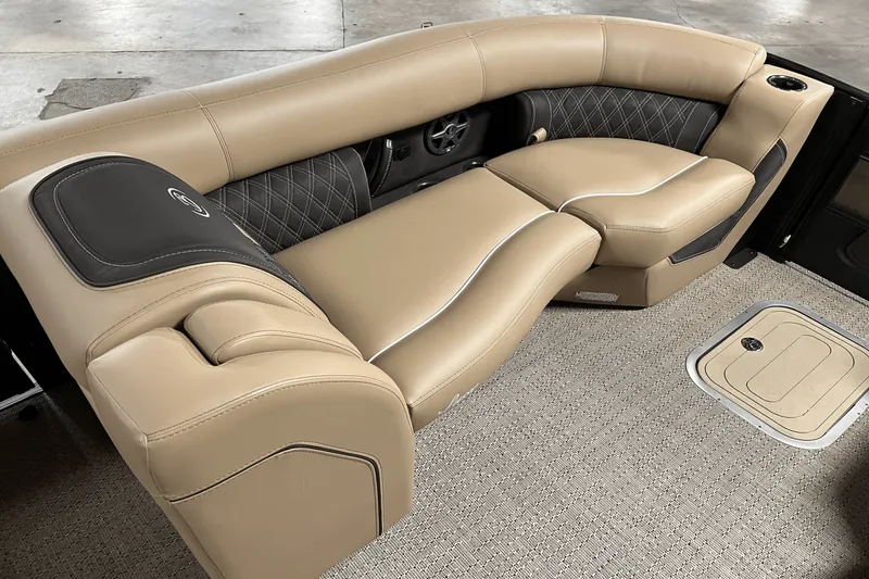 Slide: The Image of Barletta LUSSO23M 2025 - 5