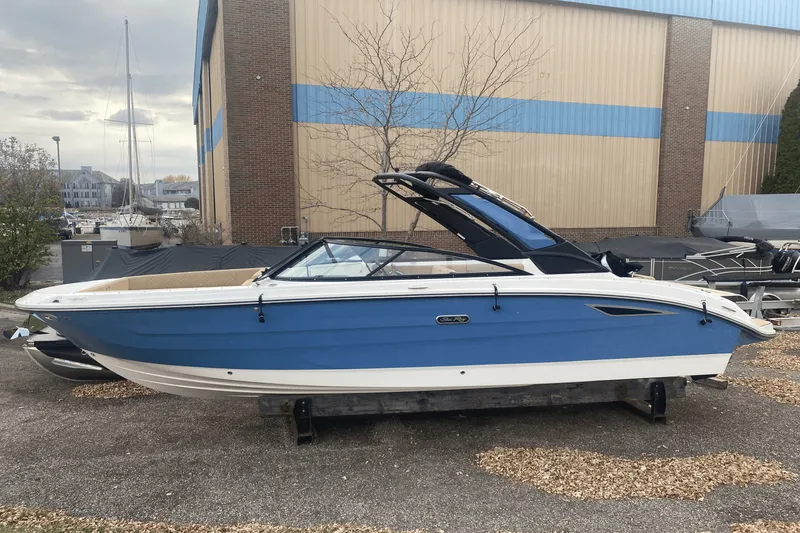 The Image of Sea Ray SDX 270 2025 - 0
